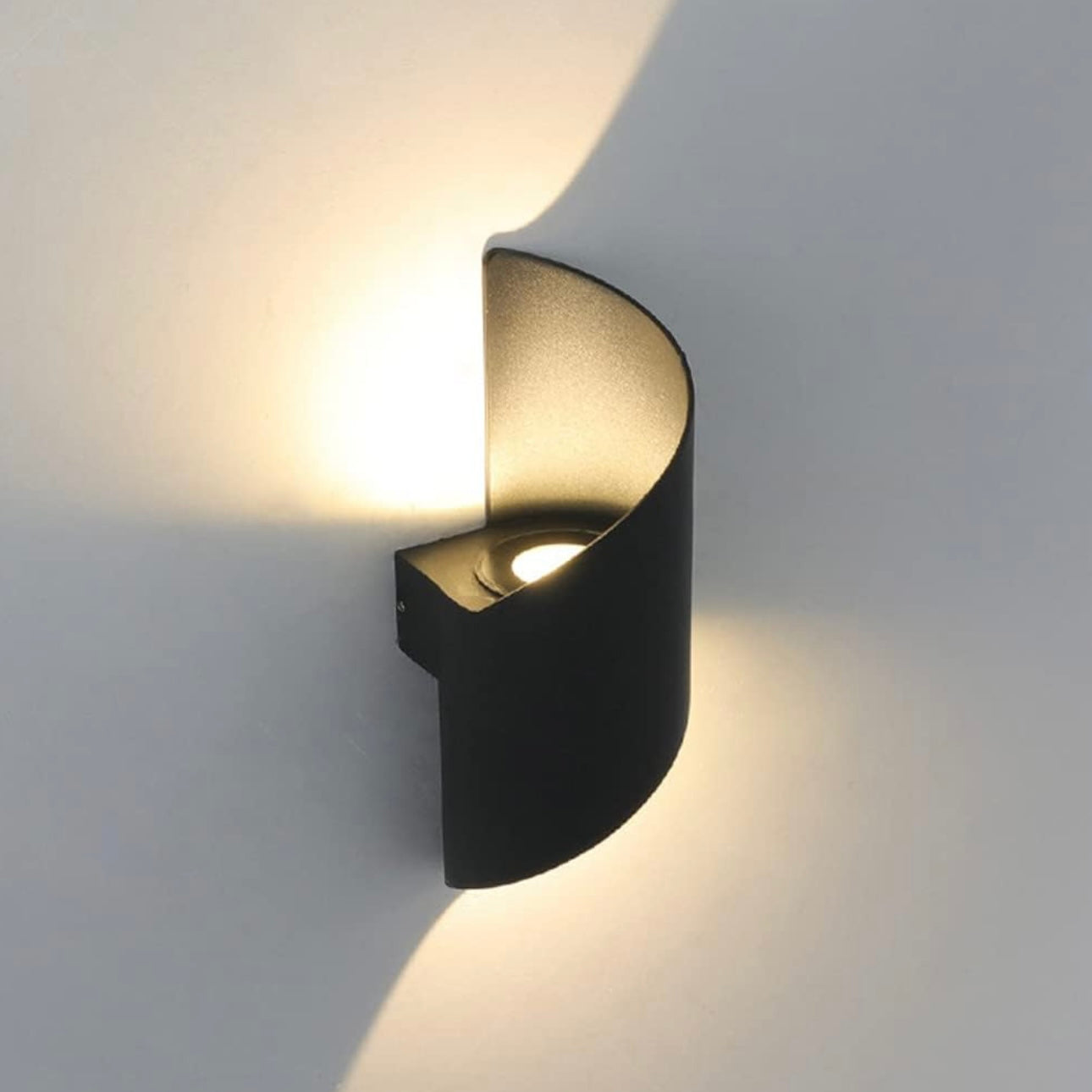 مصباح حائط عصري