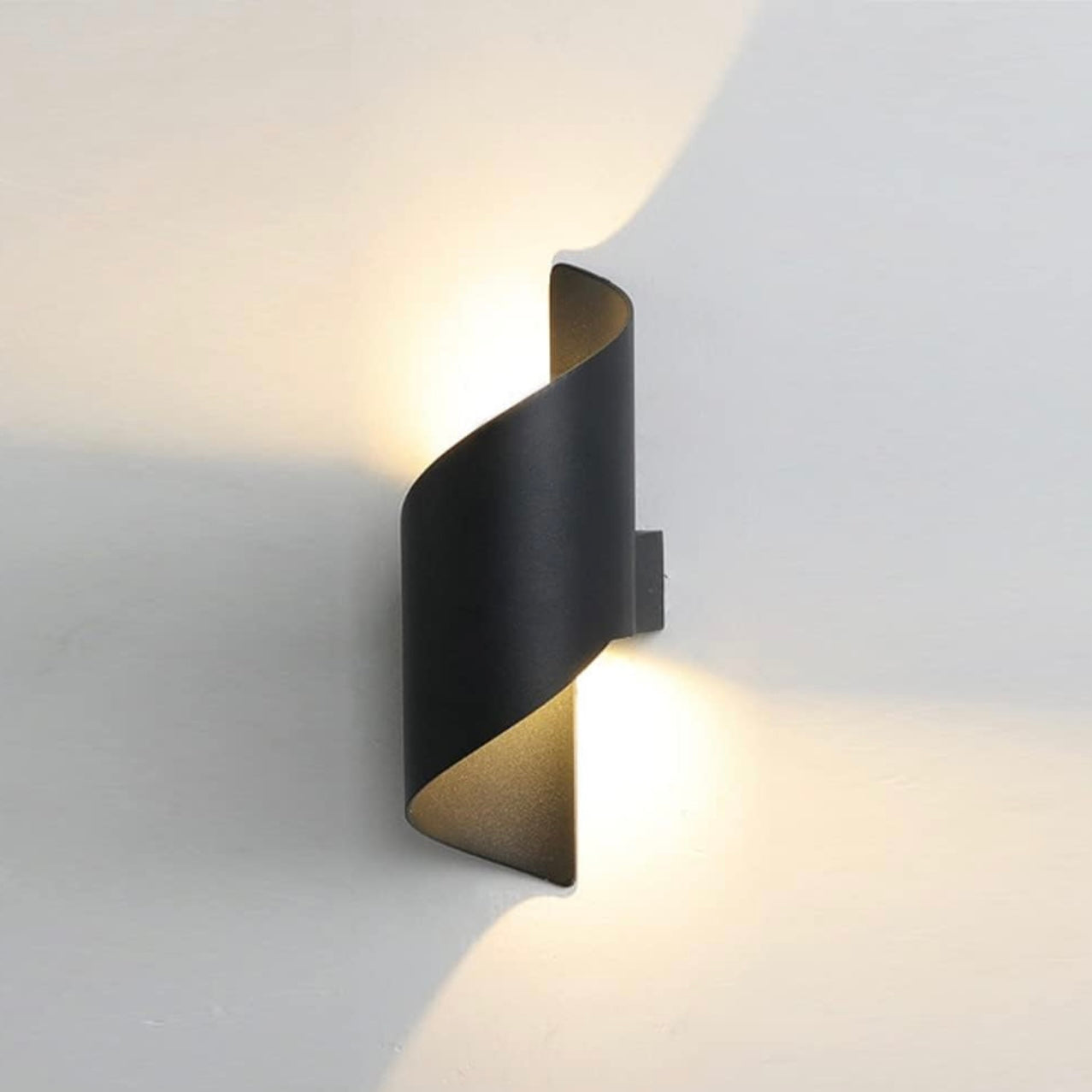 مصباح حائط عصري