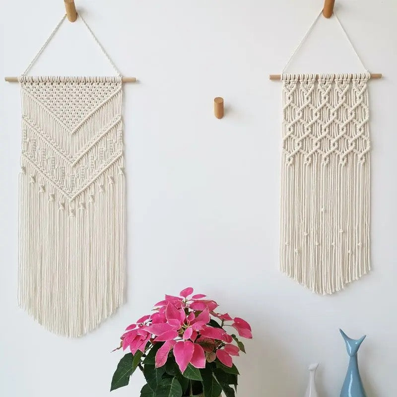 نسيج جداري معلق بتقنية المكرمية 