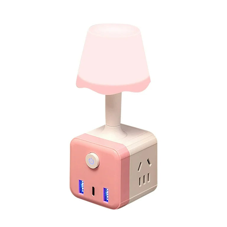 شريط طاقة متعدد الوظائف مزود بمصباح ليلي مكعب الشكل ومنافذ شحن USB