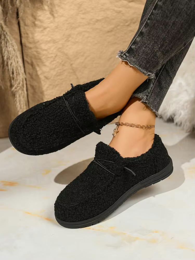 Women’s Casual Footwear for Outdoor & Indoor Use
