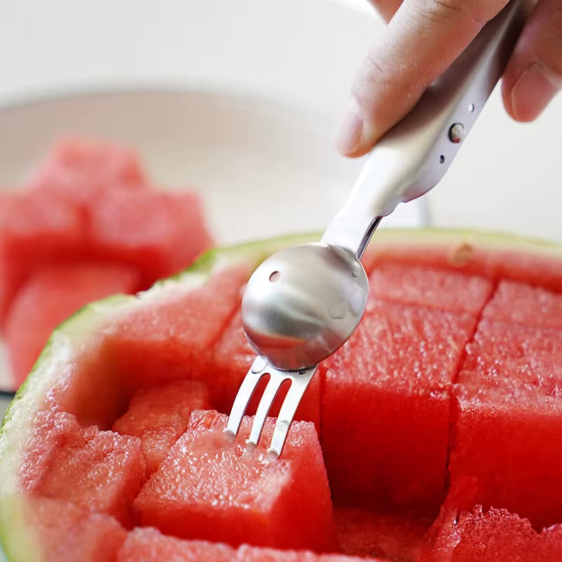 2-in-1 Watermelon Cutter & Fork — Slice & Serve Instantly
